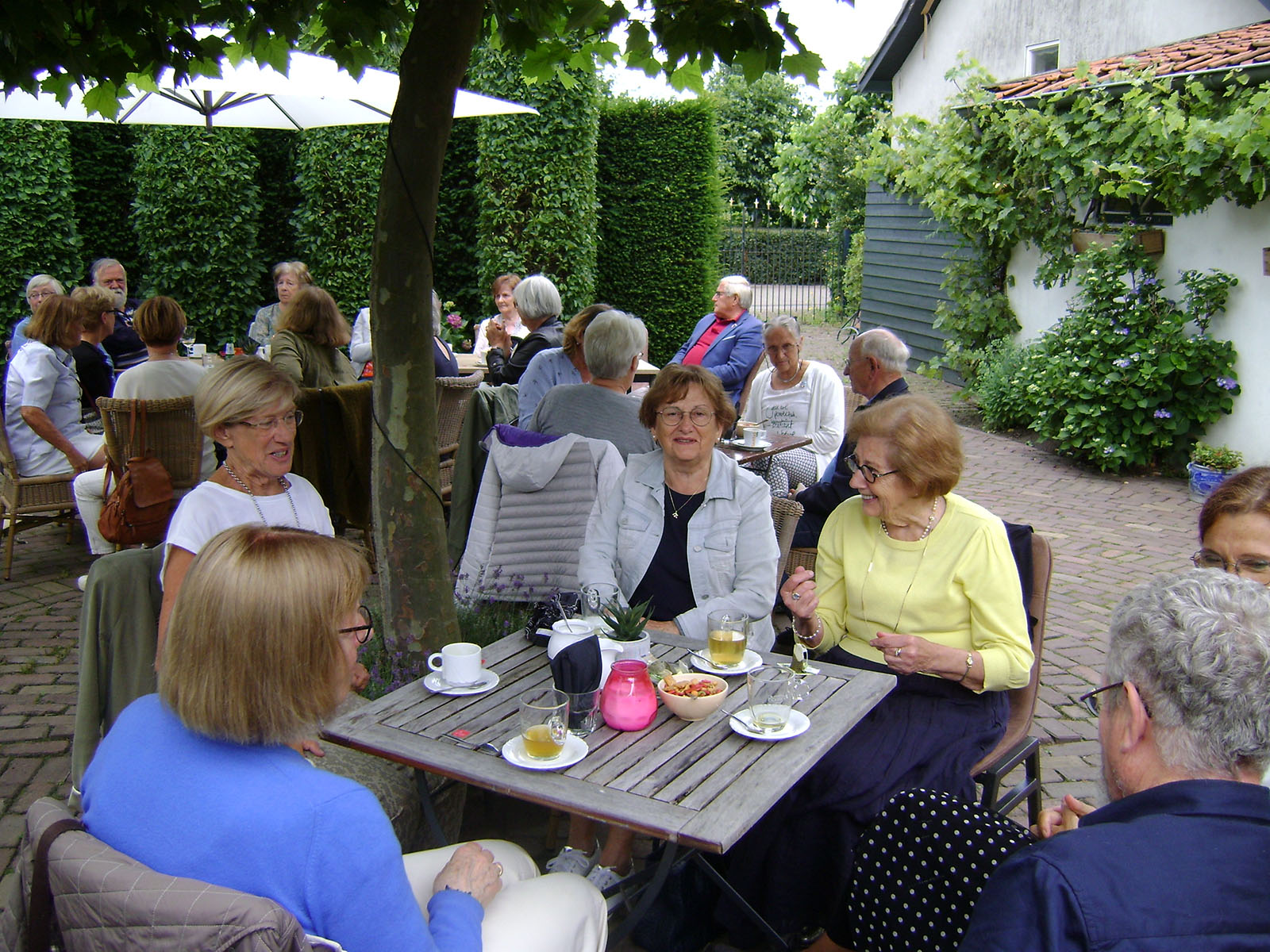 Samenkomst in de Molen.
